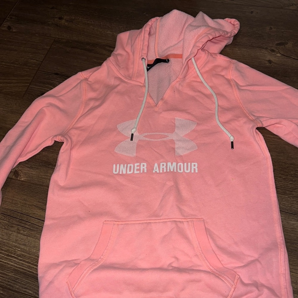 Under Armor Sweatshirt